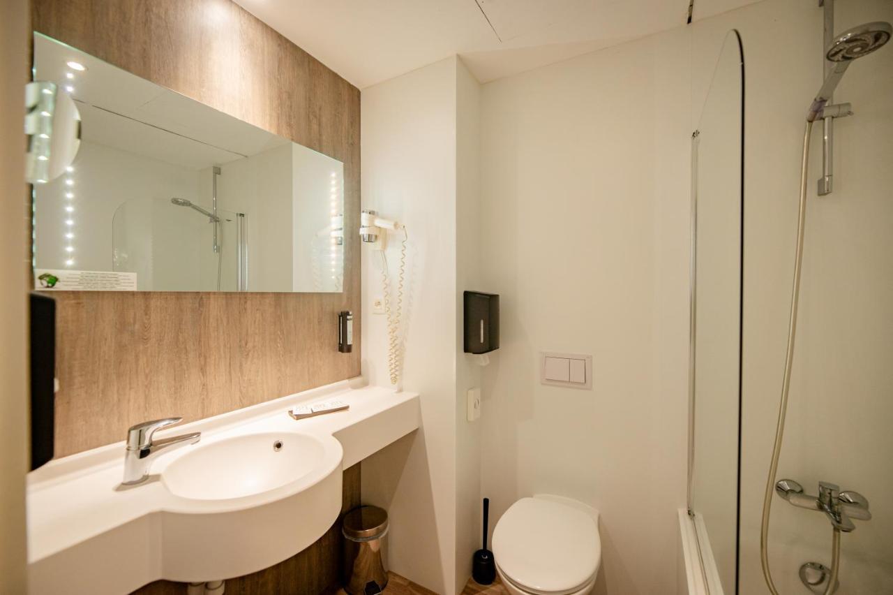 Executive Twin Room,1742604667:JPEG