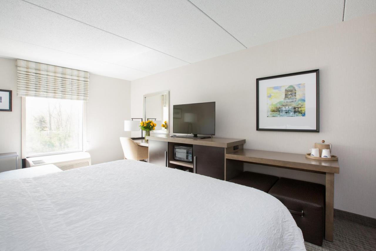 Room with Two Queen Beds - Non-Smoking