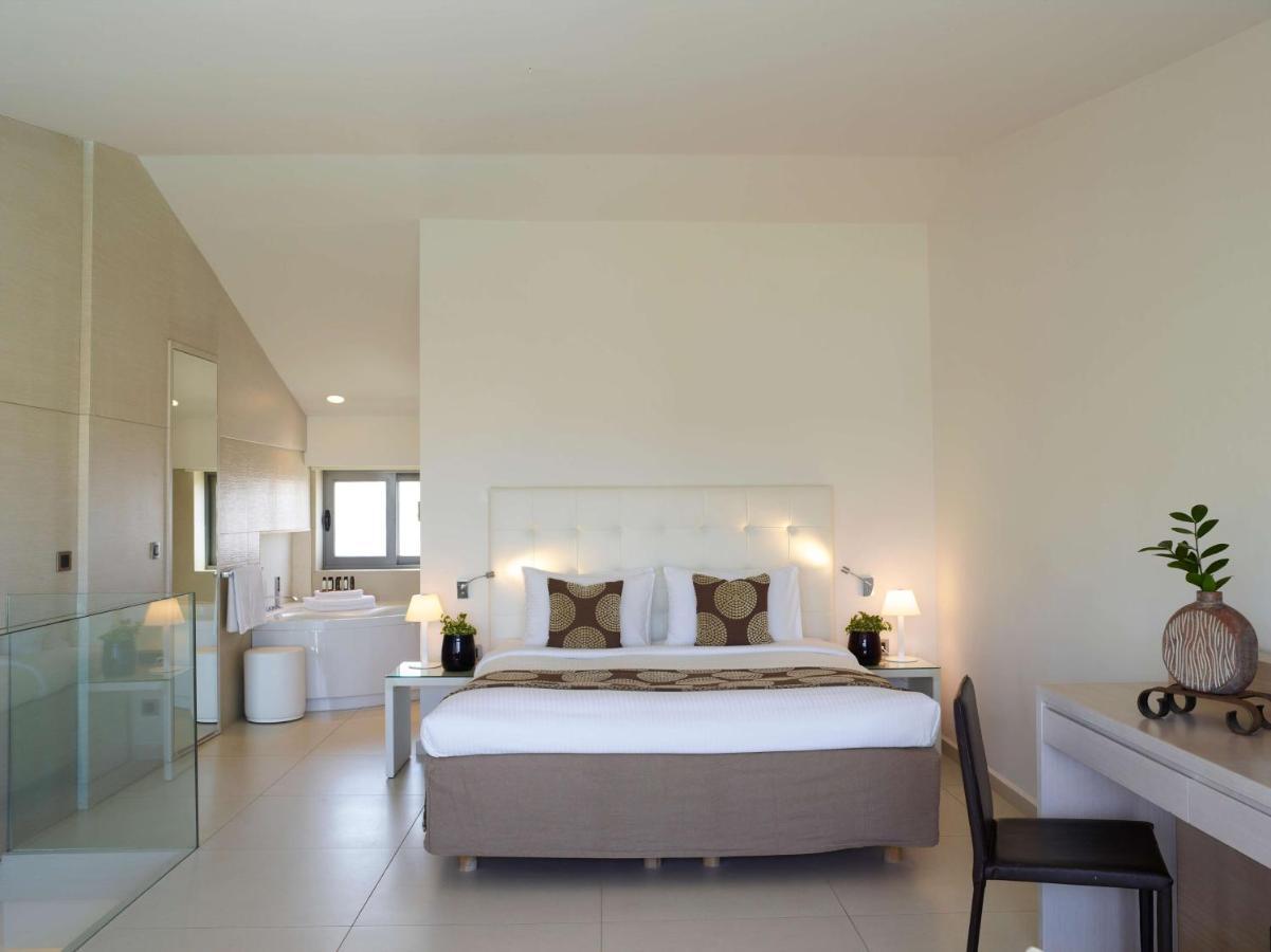 Premium Double Room Spa Bath Garden View,1431965749:JPEG