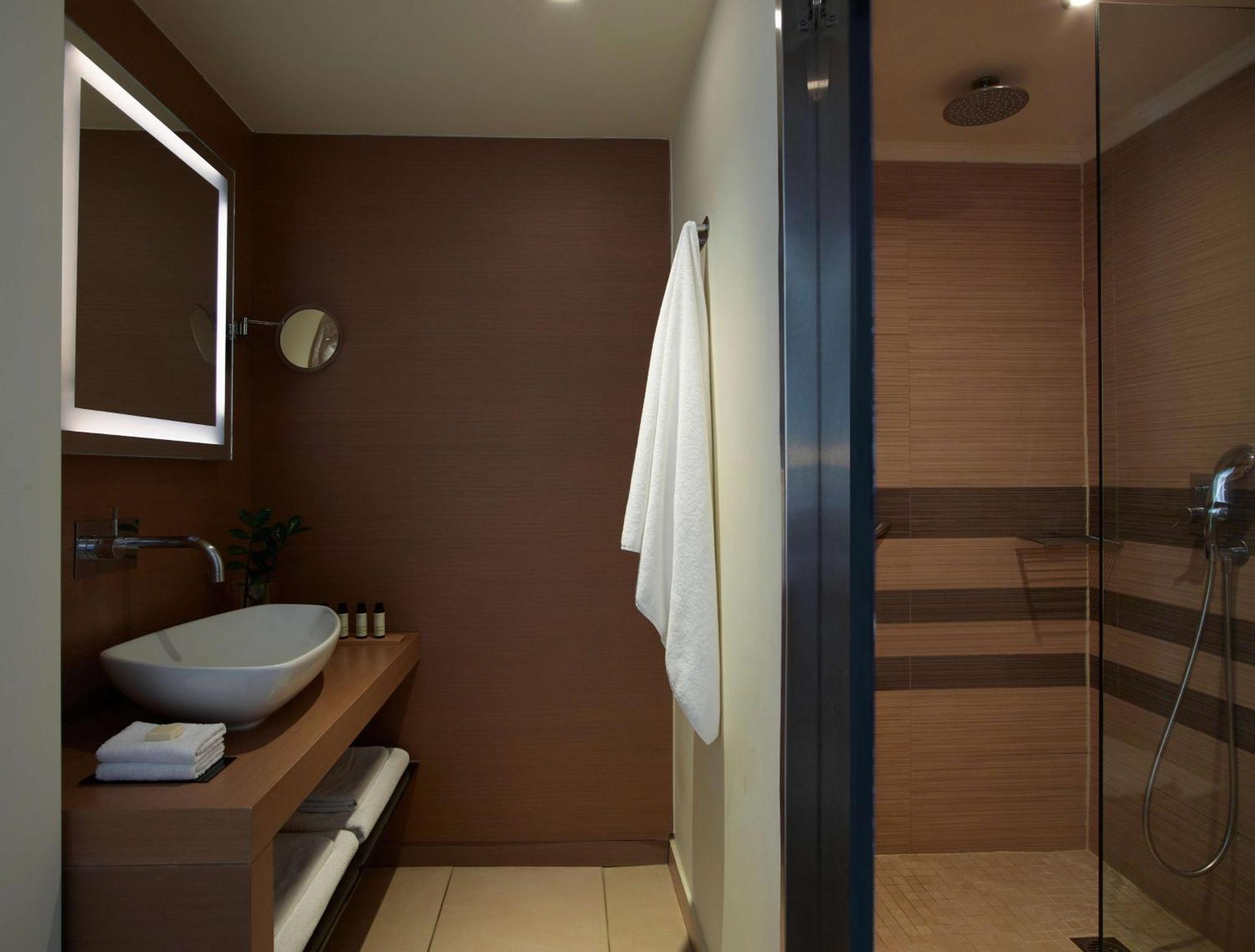 Deluxe Room Spa Bath Sea View,1498642621:JPEG