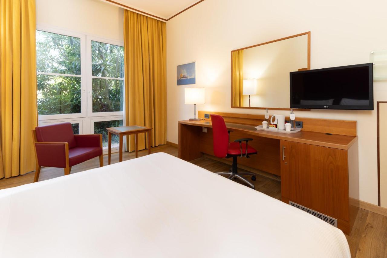 Standard Double Room Disability Access