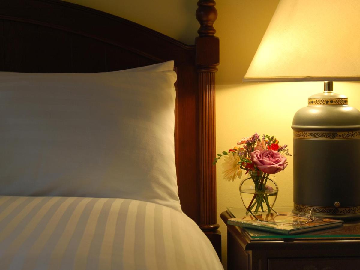 Queen Room Two Queen Beds Resort View Pavilion