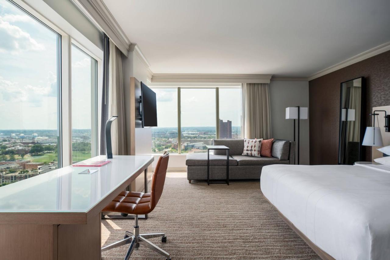 Deluxe King Room,1498683961:JPEG