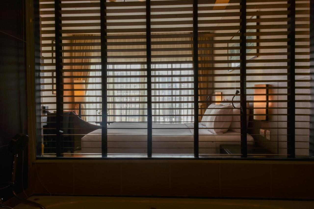 Superior City View - Breakfast,1498747054:JPEG