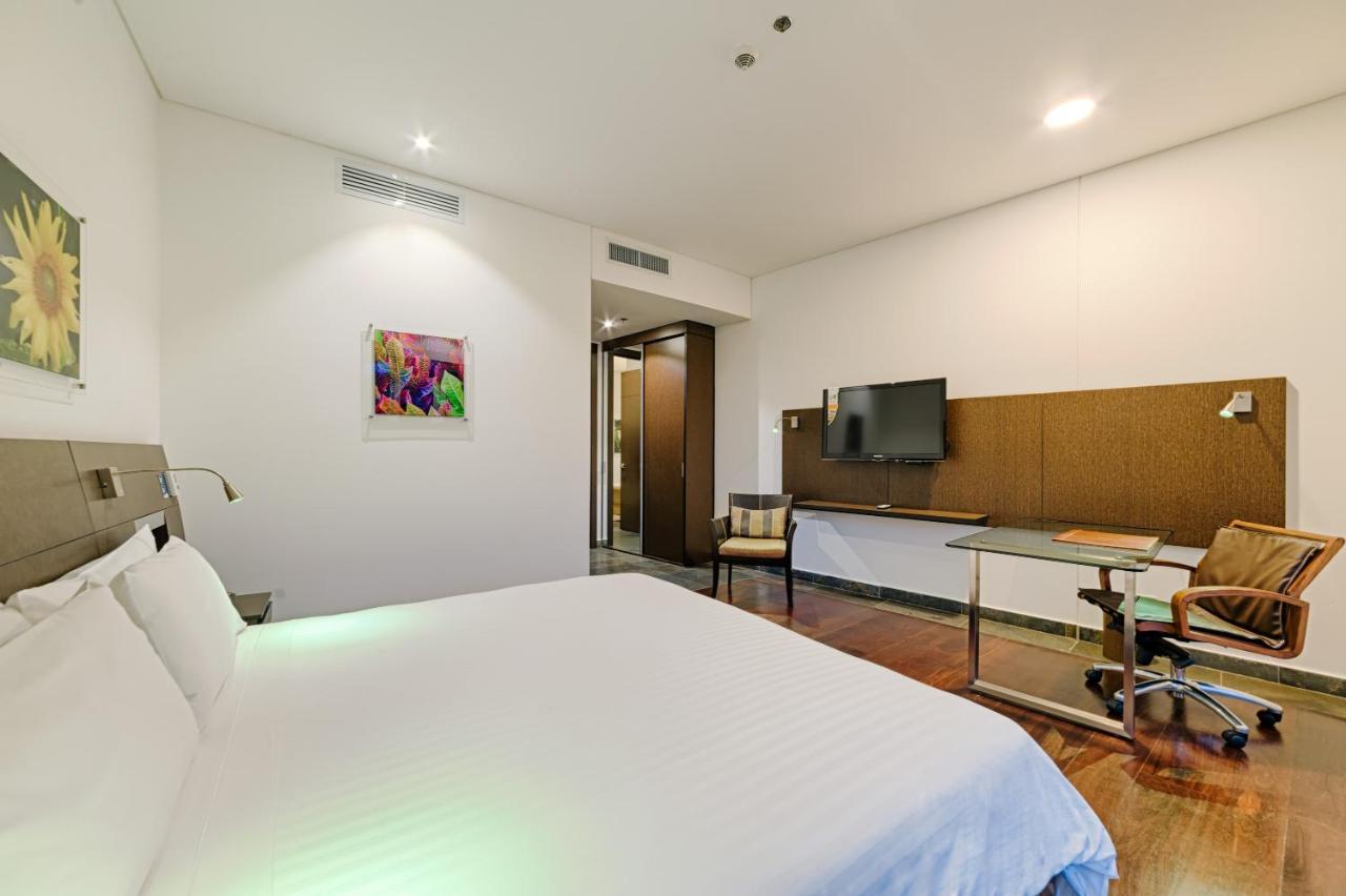 Luxury King Room