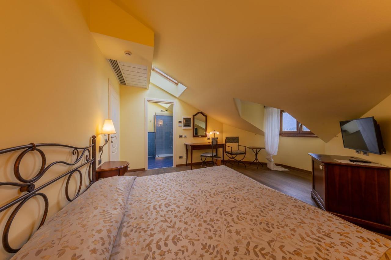 Double or Twin Room Lake View Attic