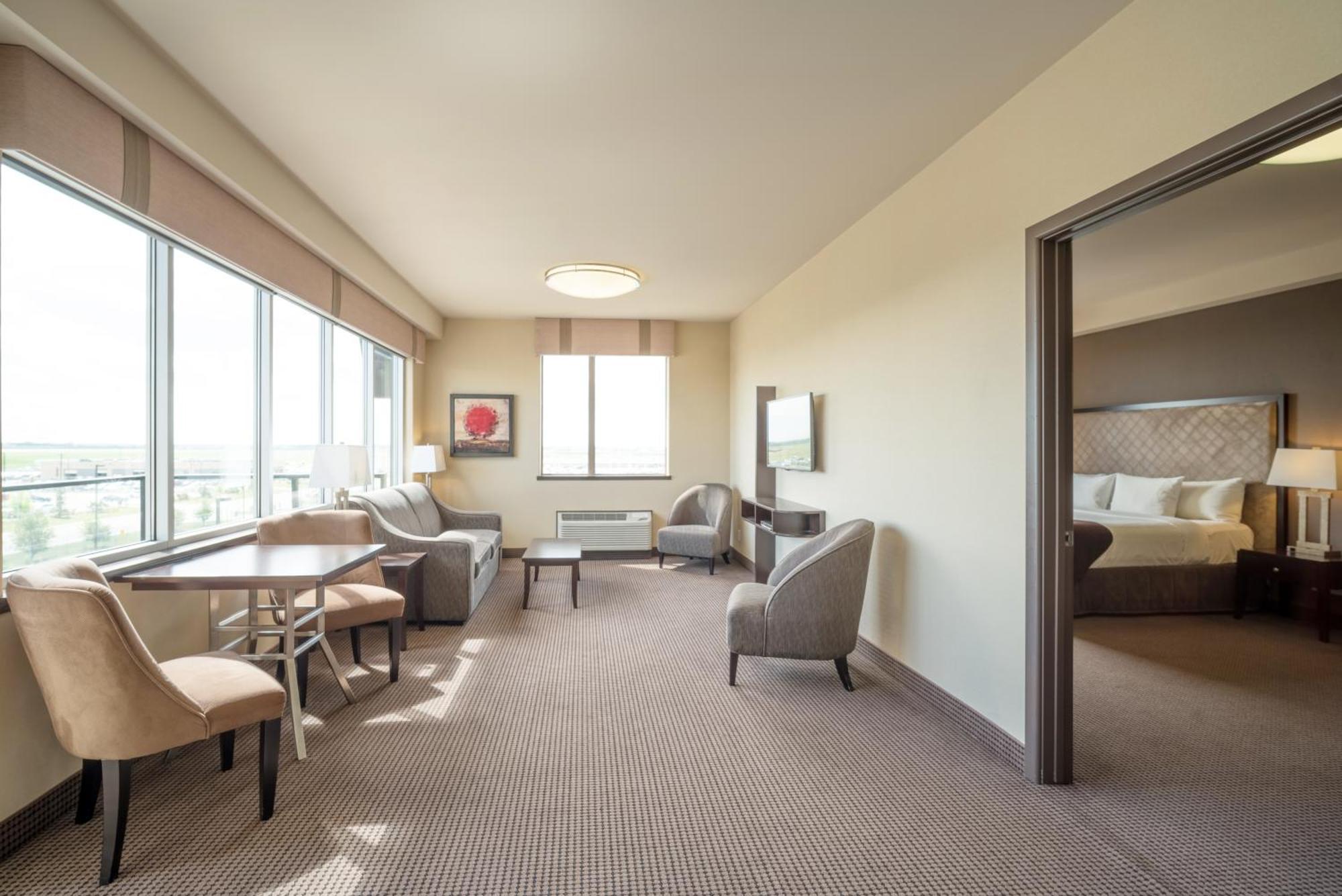 Classic One Bedroom King Suite