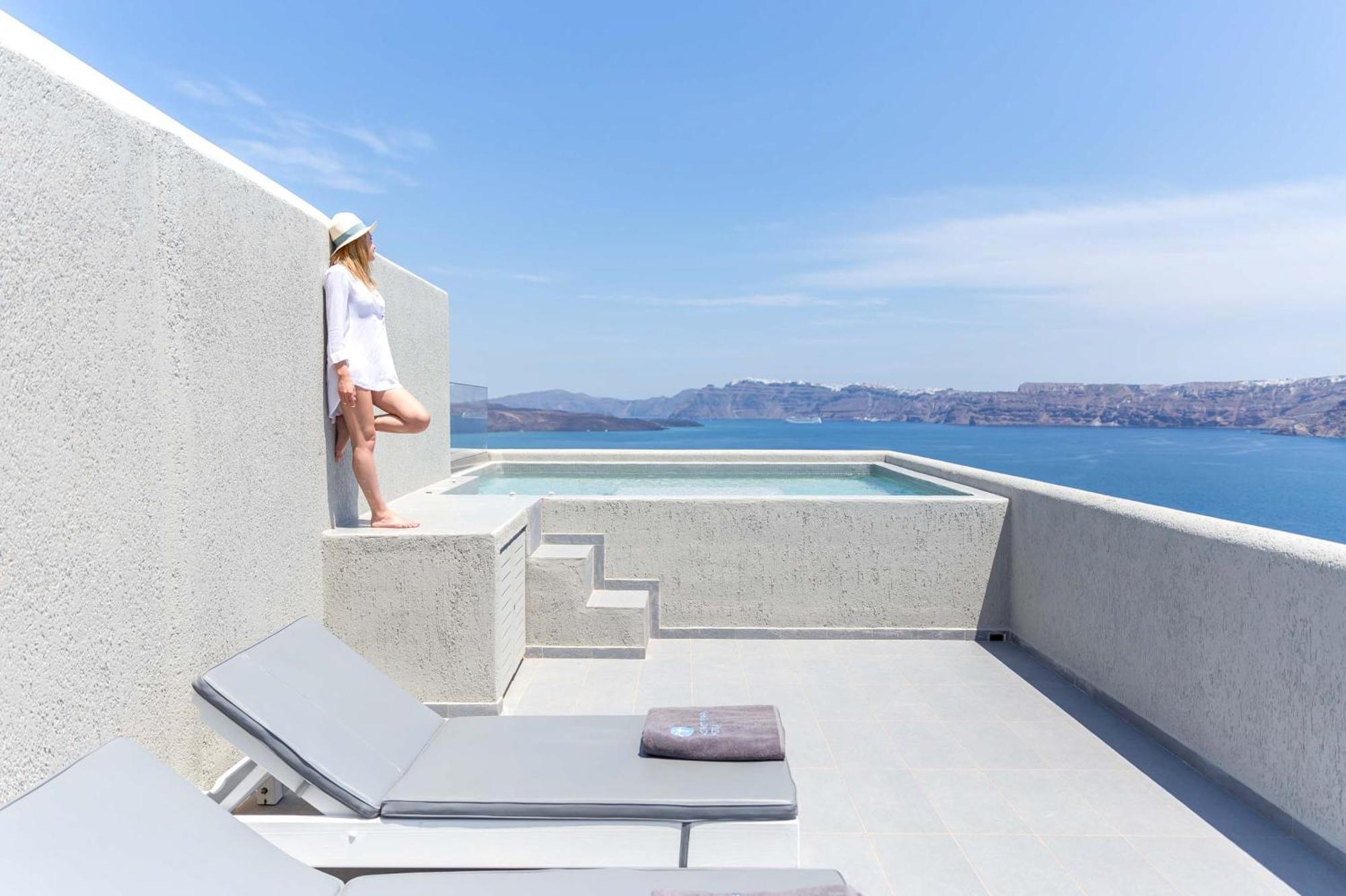 Loft Suite Caldera View Plunge Pool,1742824782:JPEG