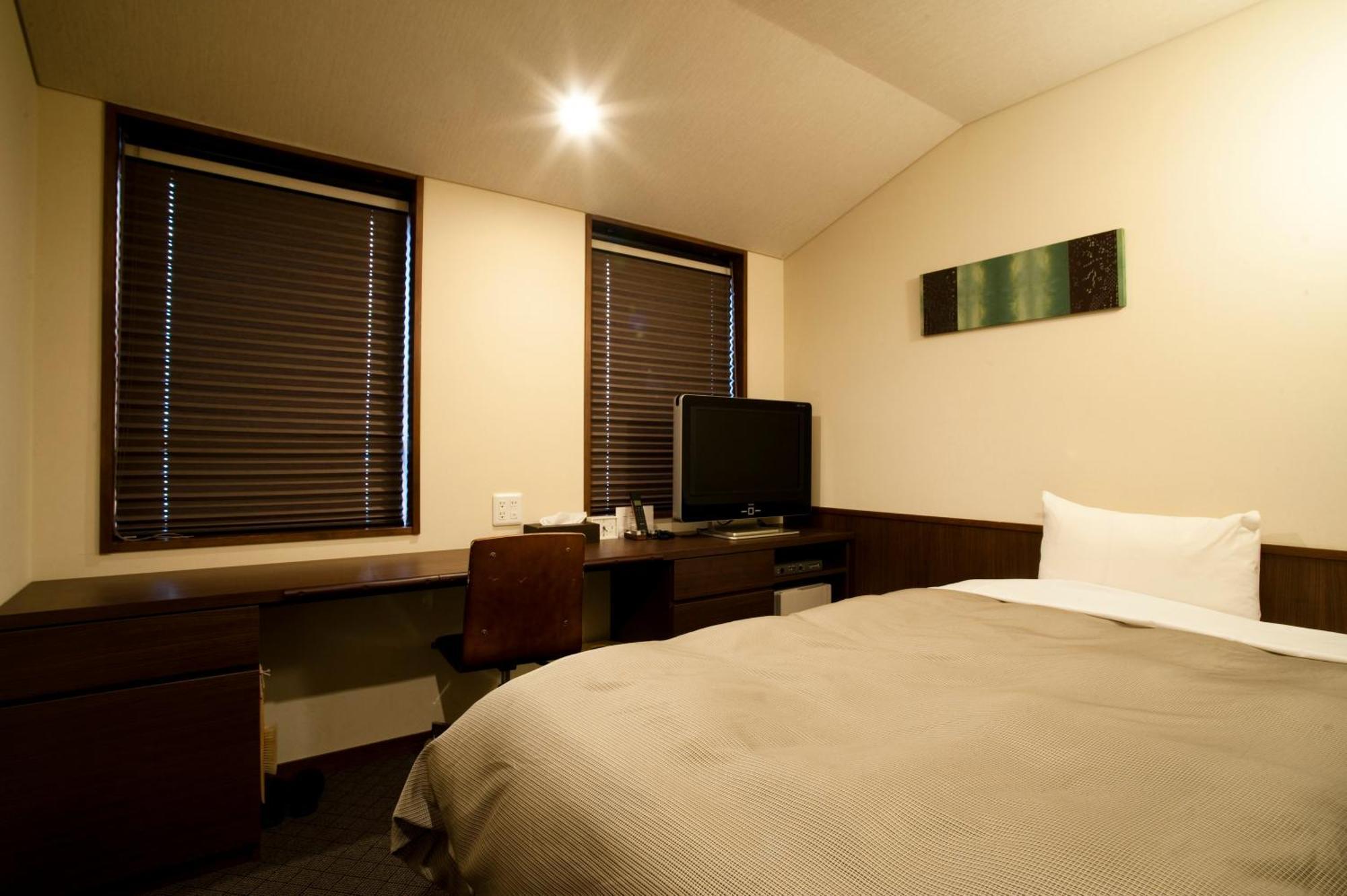 Double Room Small Double Bed Smoking