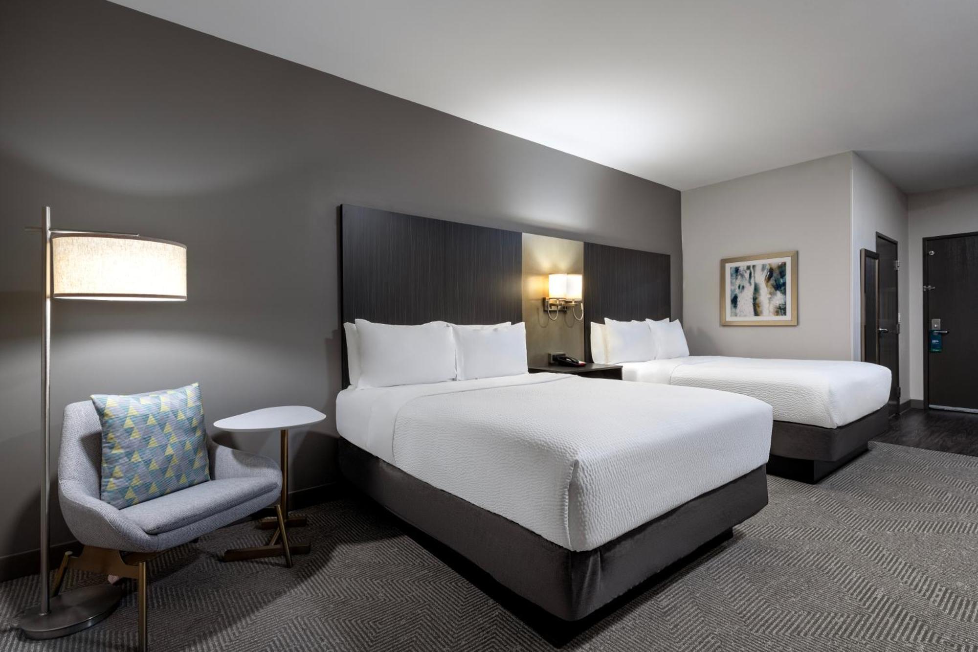 Standard Room with Two Queen Beds