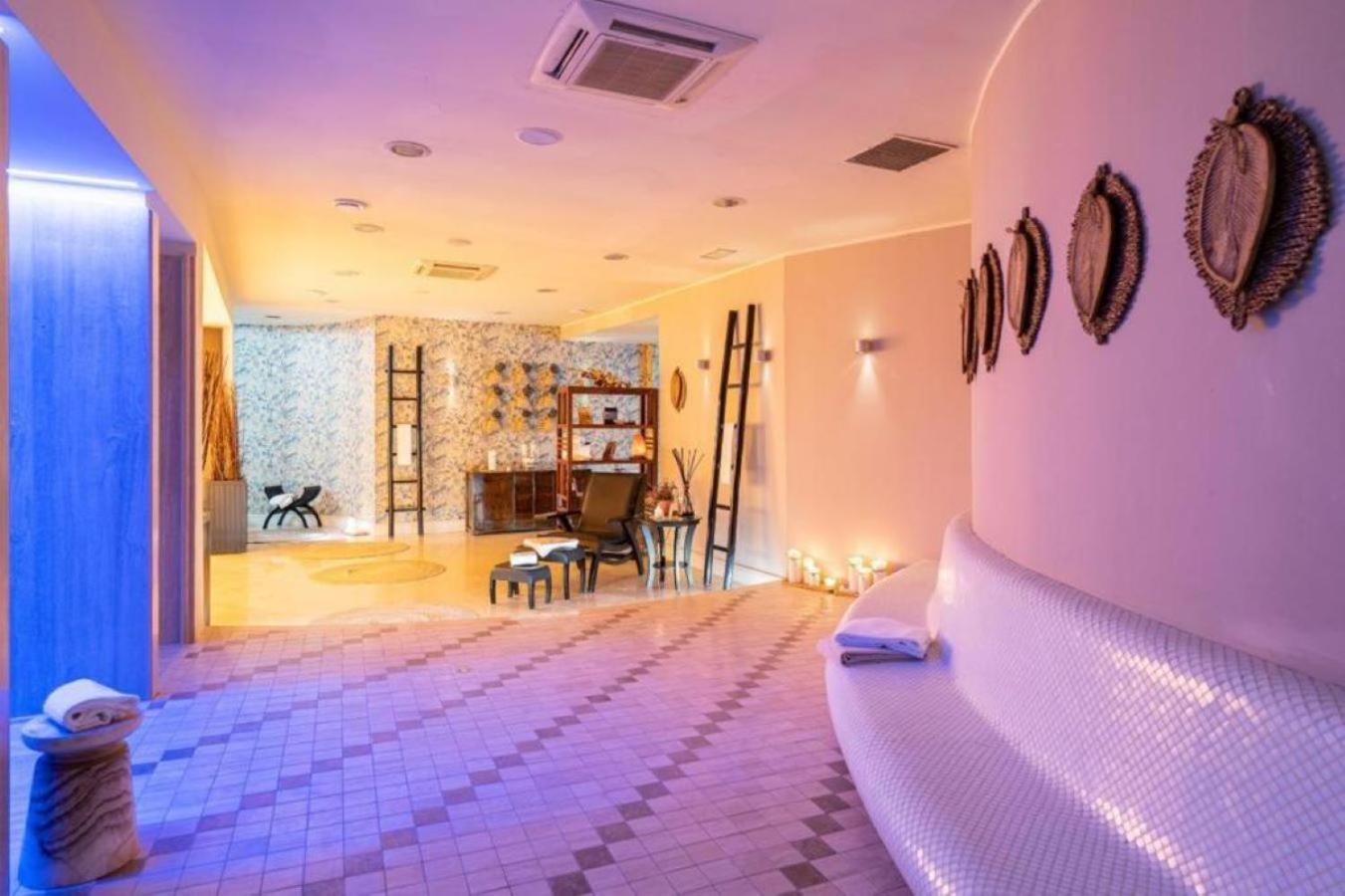 Prestige King Room Spa
