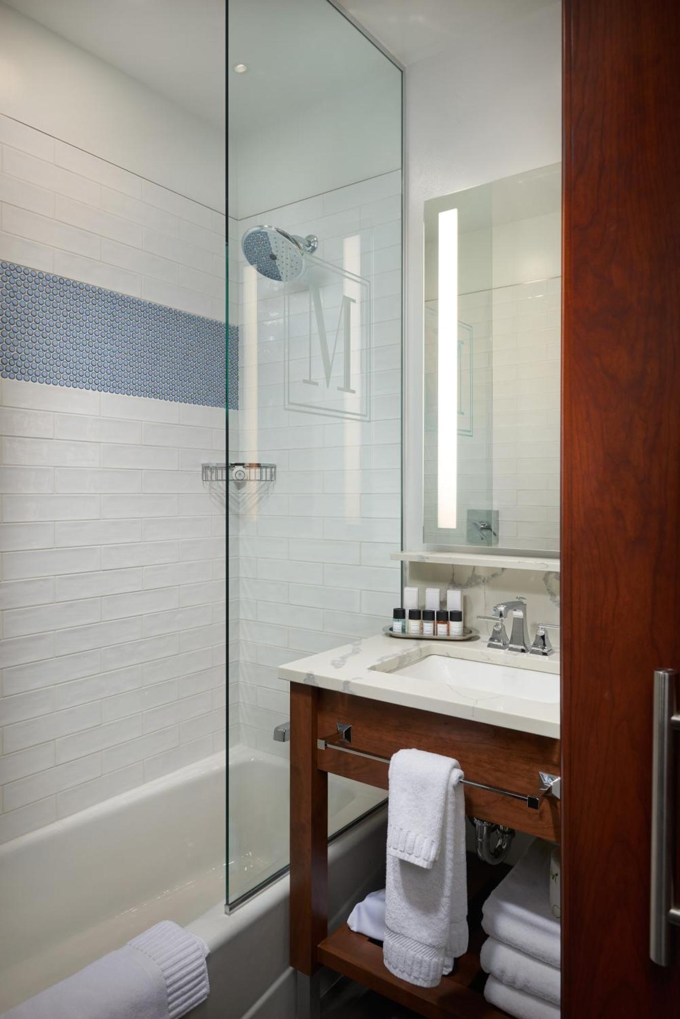 Guest room, 2 Queen, City view,1499415367:JPEG