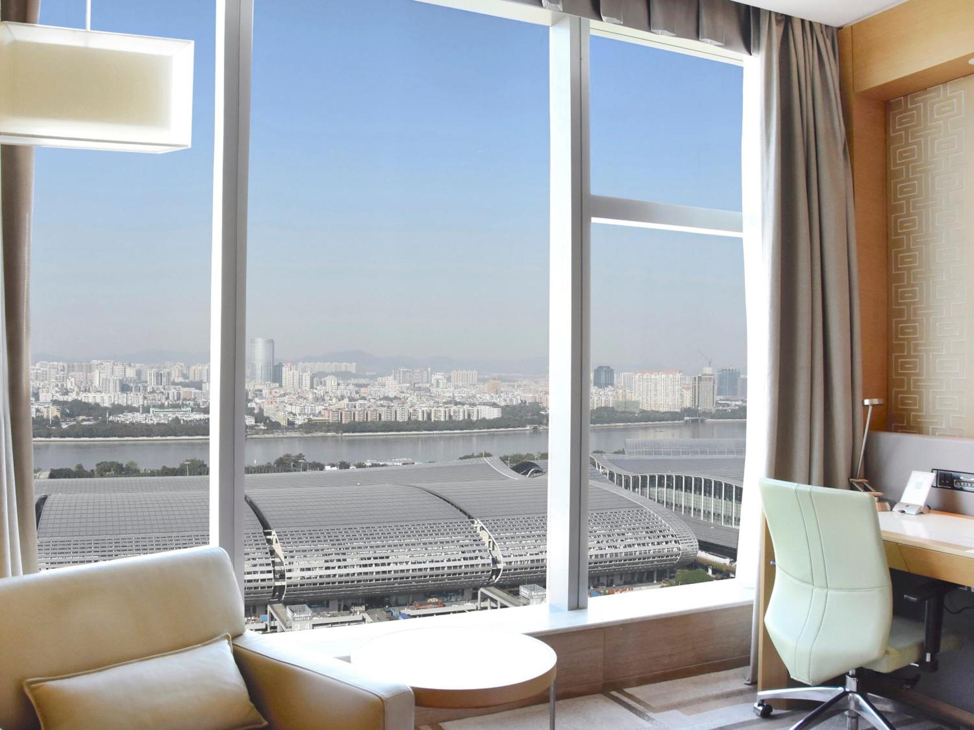 Deluxe River View King Room