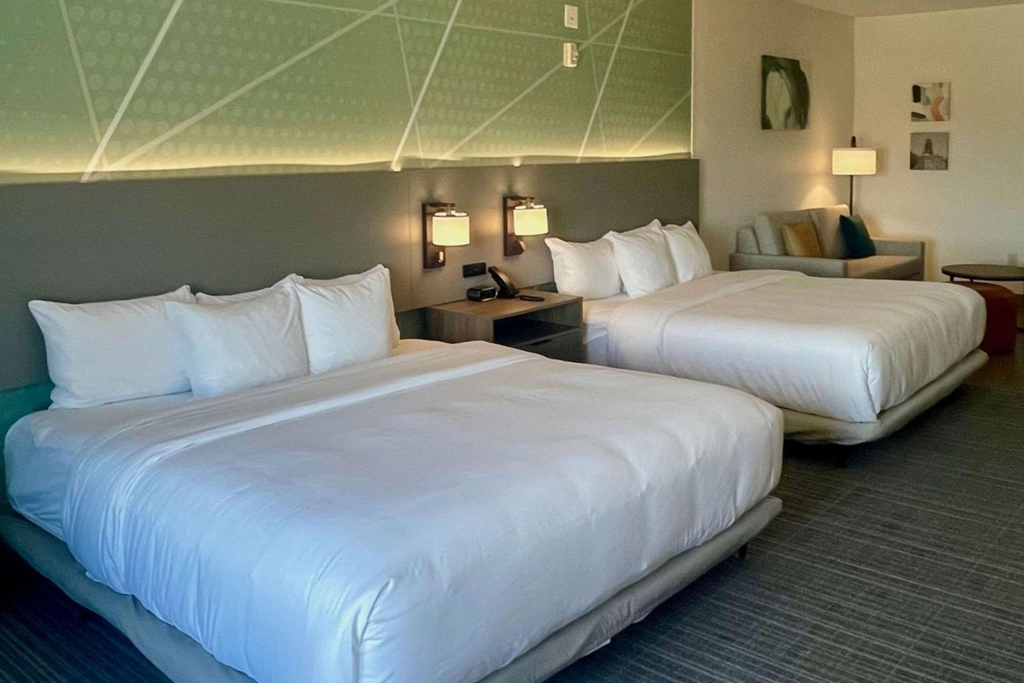 Queen Suite with Two Queen Beds and Roll-In Shower - Accessible/Non-Smoking,1500119341:JPEG