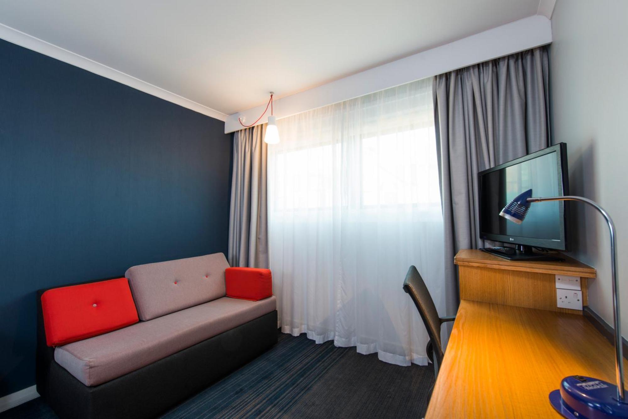 Standard Double Room Sofa Bed Hot