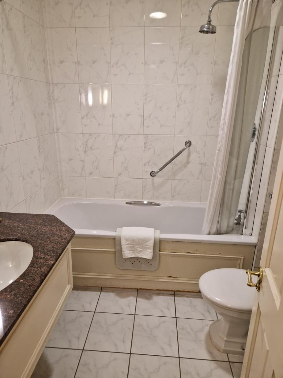 Classic Double or Twin Room