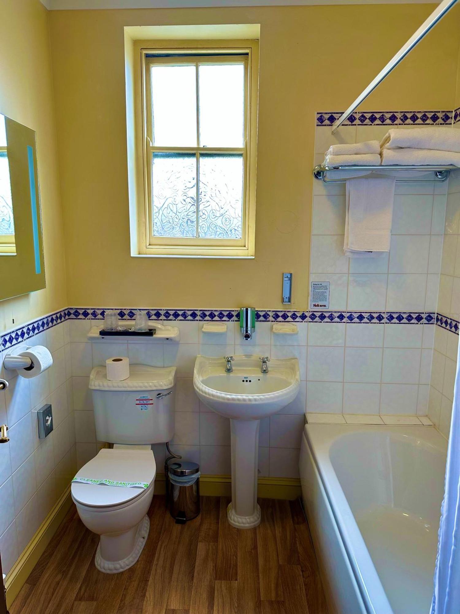 Economy Double Room