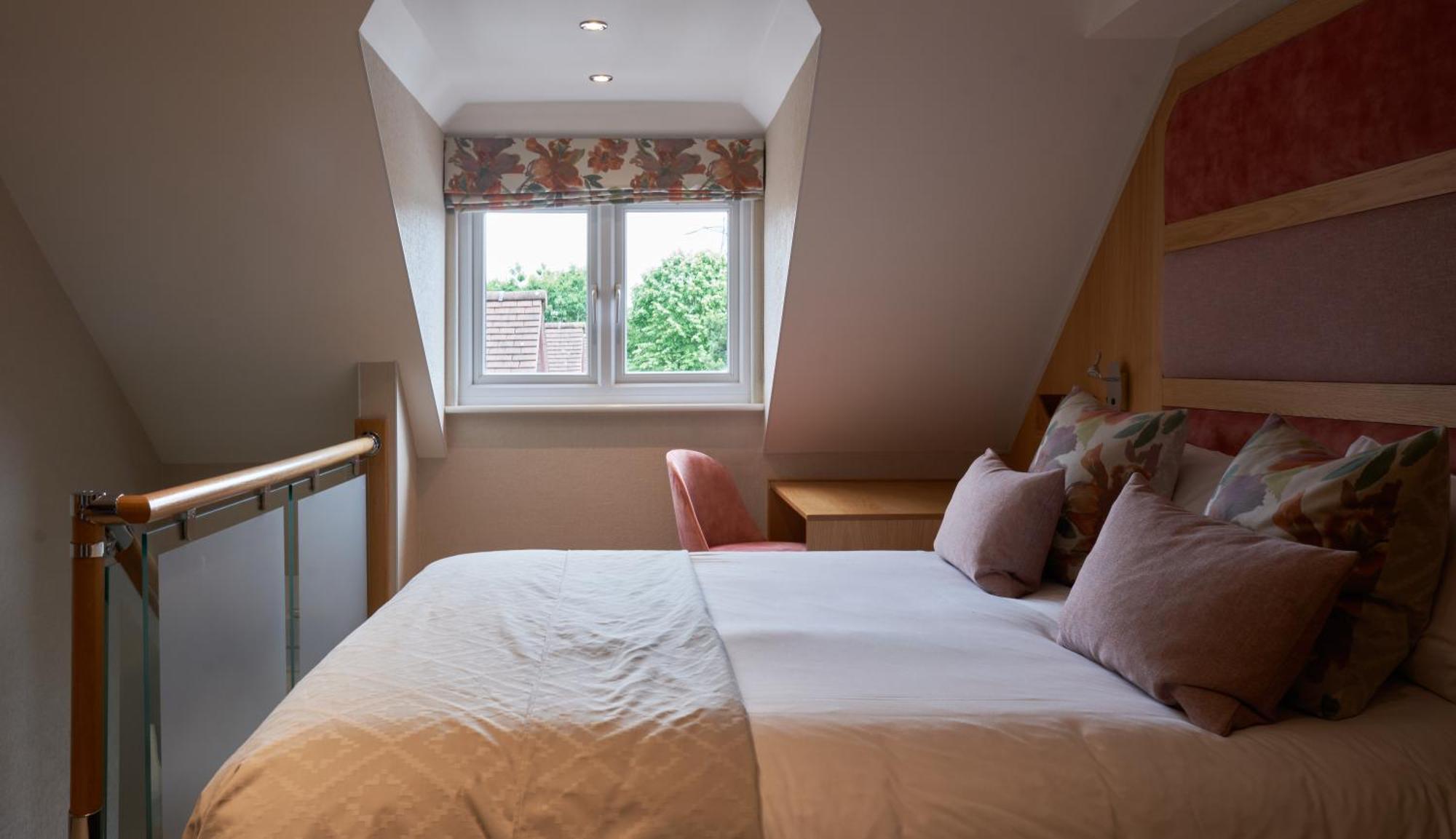 Junior Suite,1516424983:JPEG