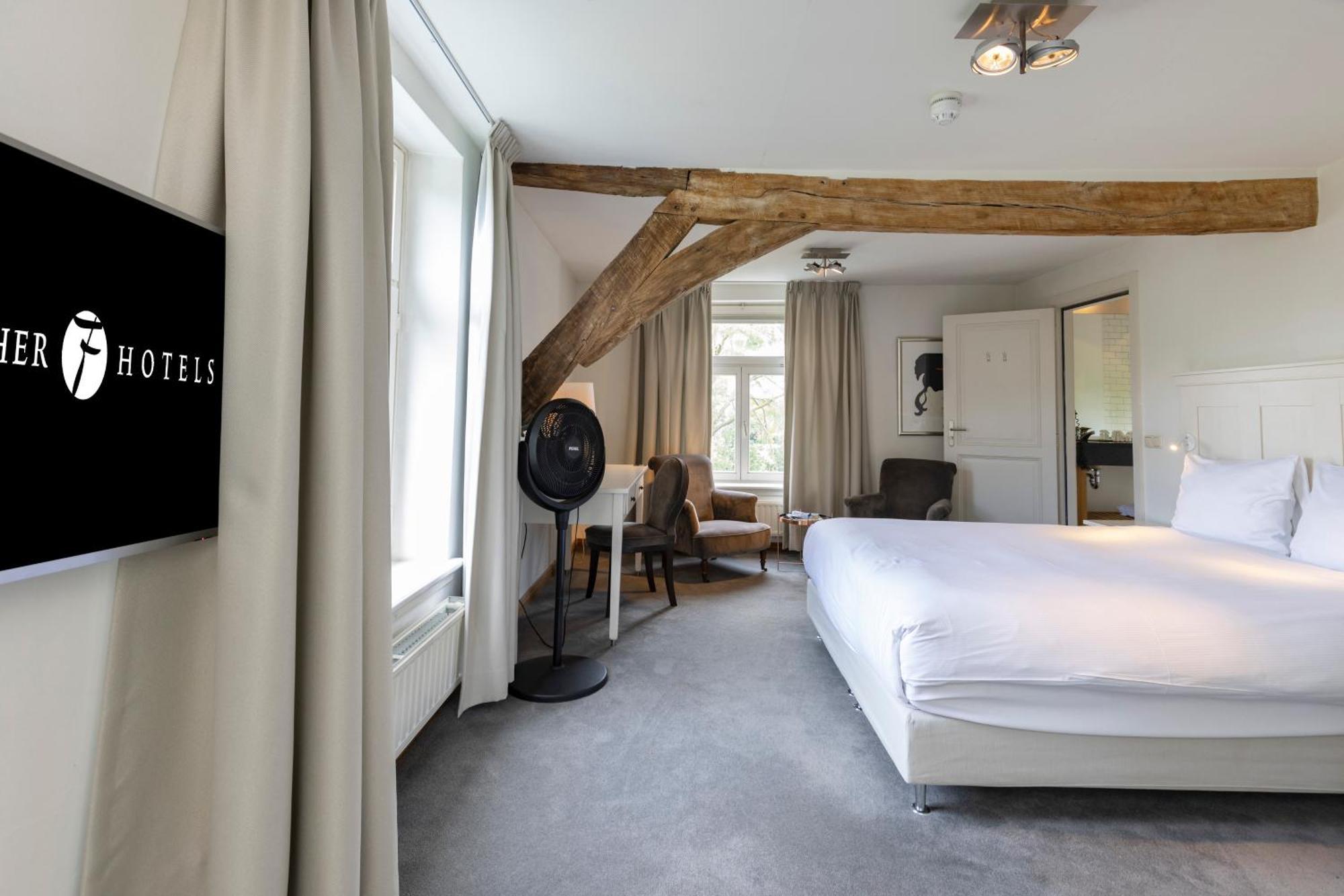 Double Room,1516449658:JPEG