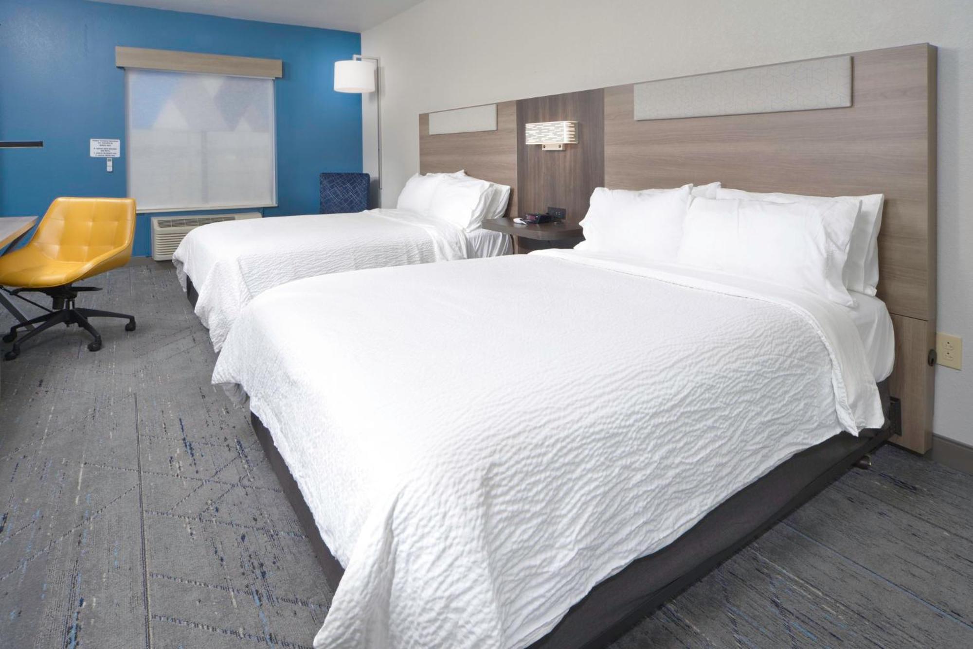 Standard Room Two Queen Beds