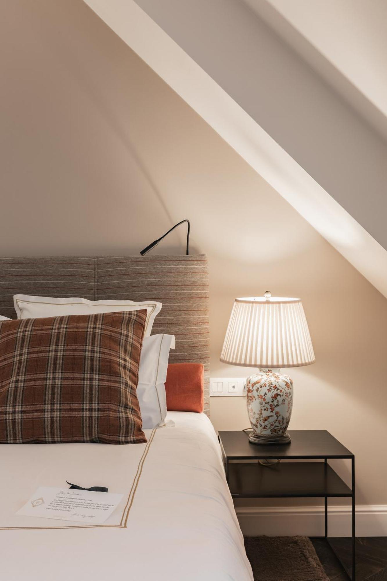 Standard King Room,1525710988:JPEG