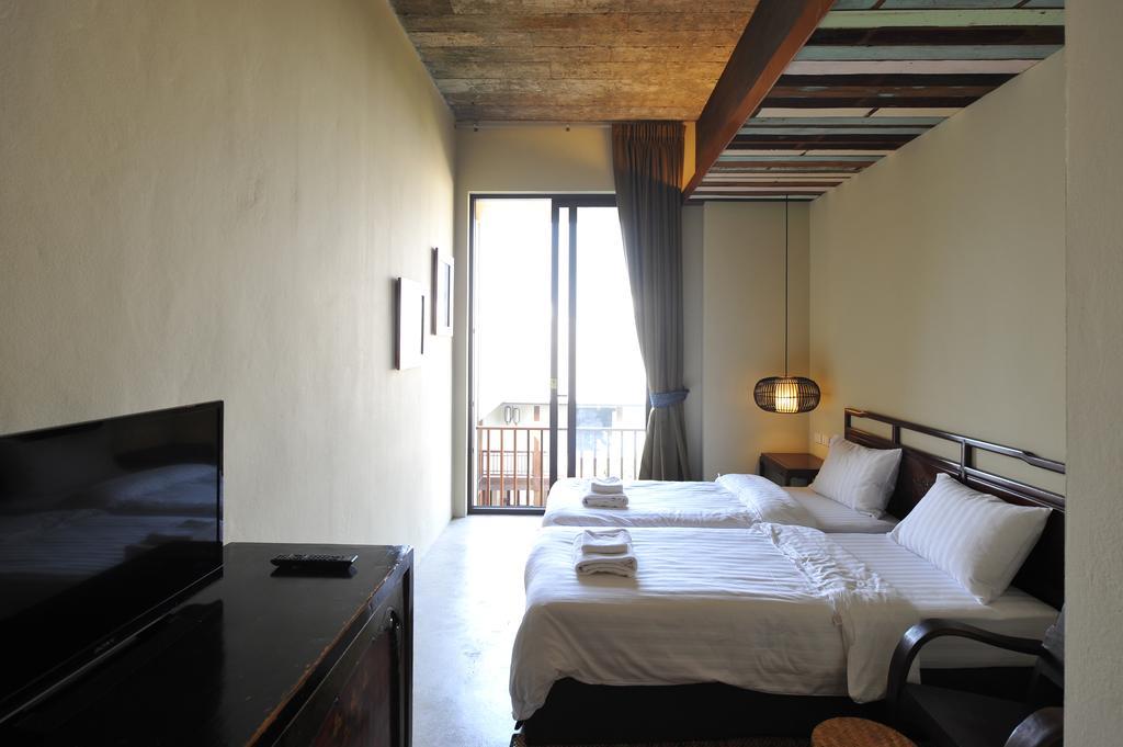 Standard Twin Bed