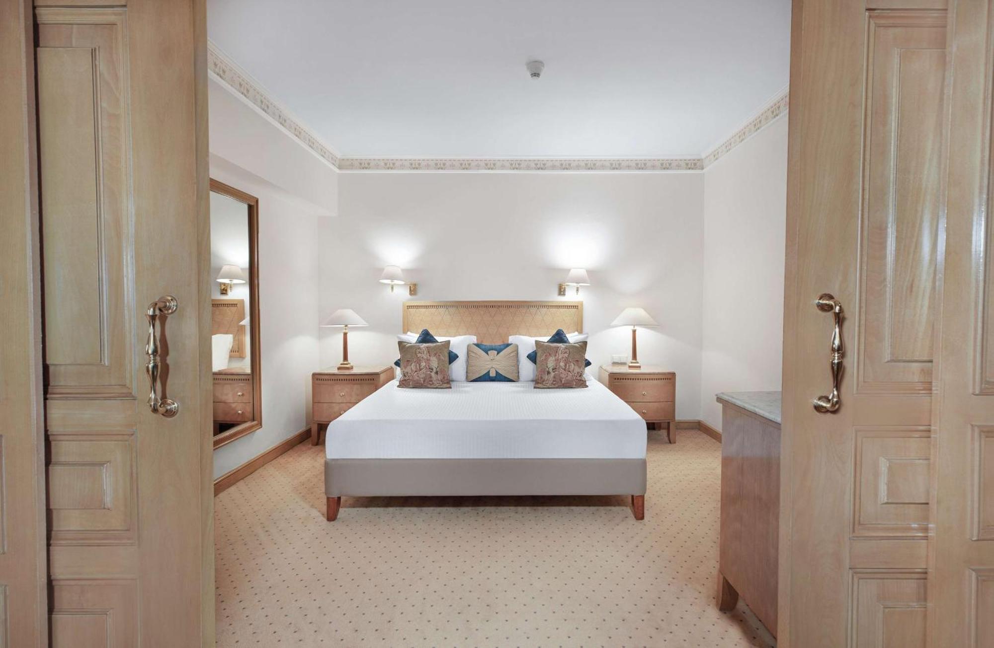 Junior Suite,1526948278:JPEG