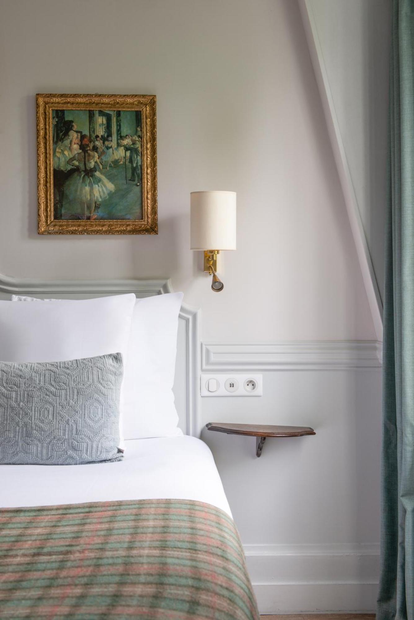 Twin Premium Room,1527780325:JPEG