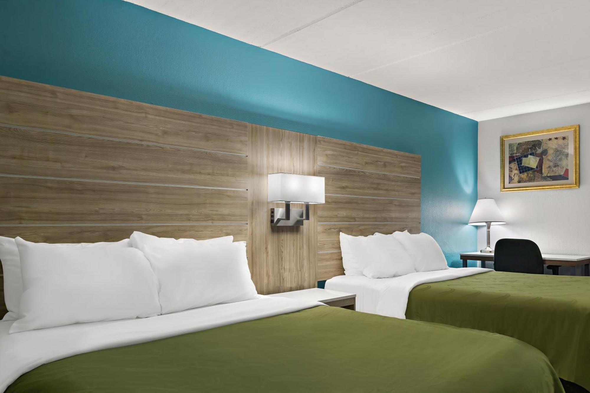 Queen Room with Two Queen Beds - Non-Smoking,1706679474:JPEG