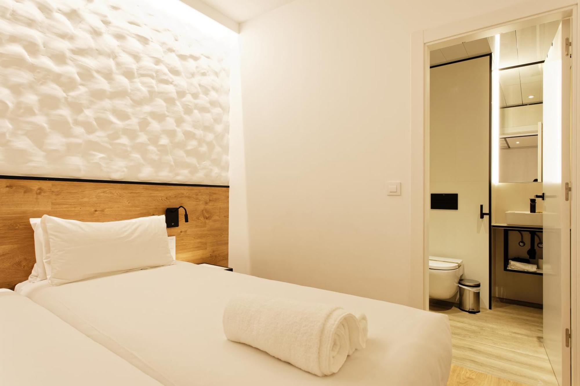 Interior Economy Twin Room