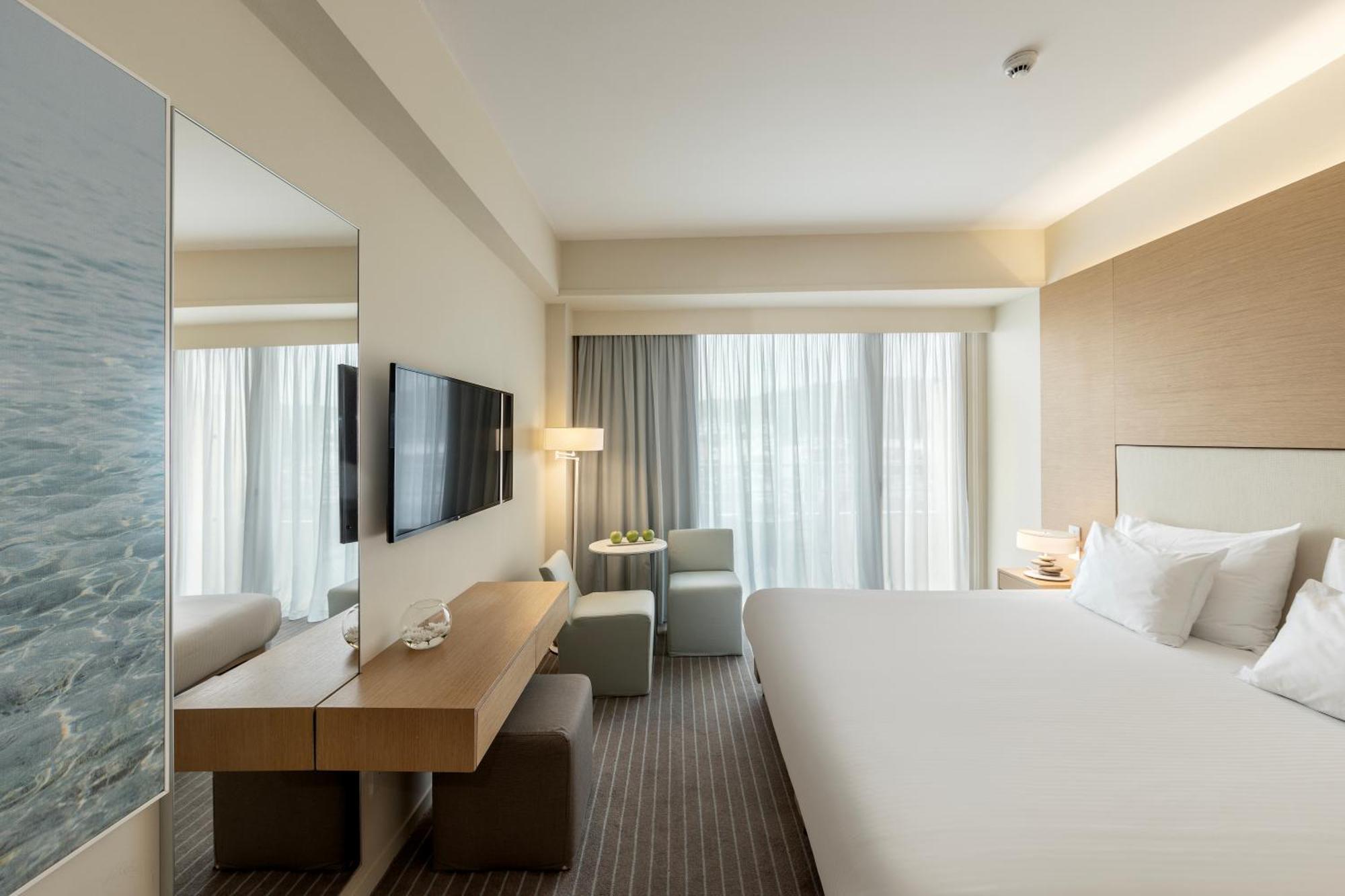 Double or Twin Room with Side Sea View,1528720672:JPEG