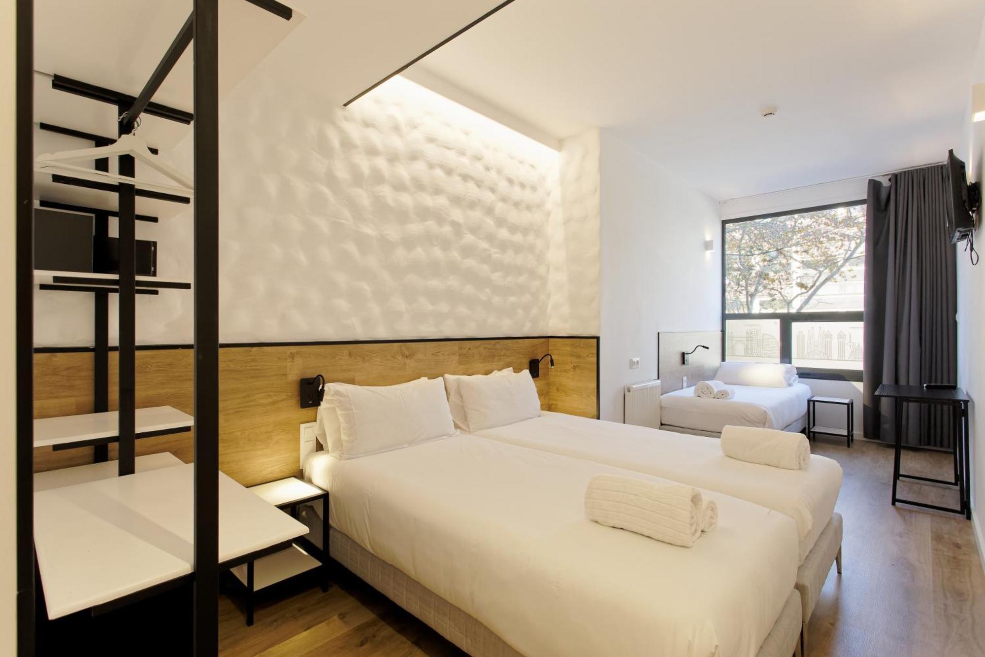 Standard Triple Room City View