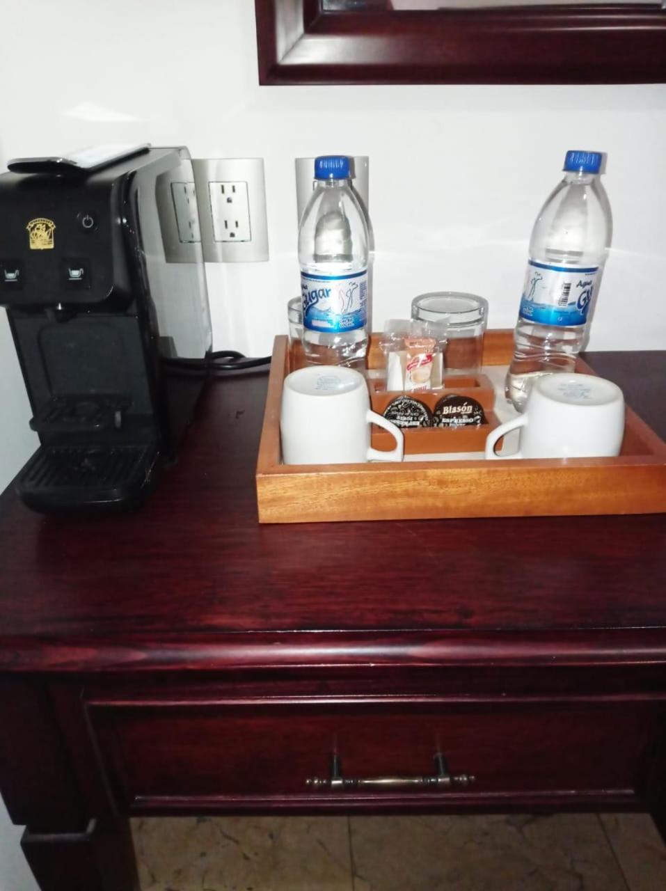 Standard Queen Room