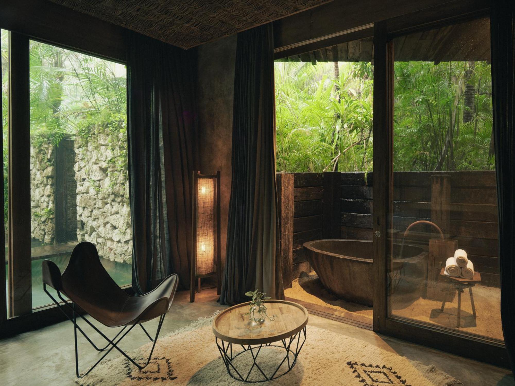 Signature Suite Plunge Pool