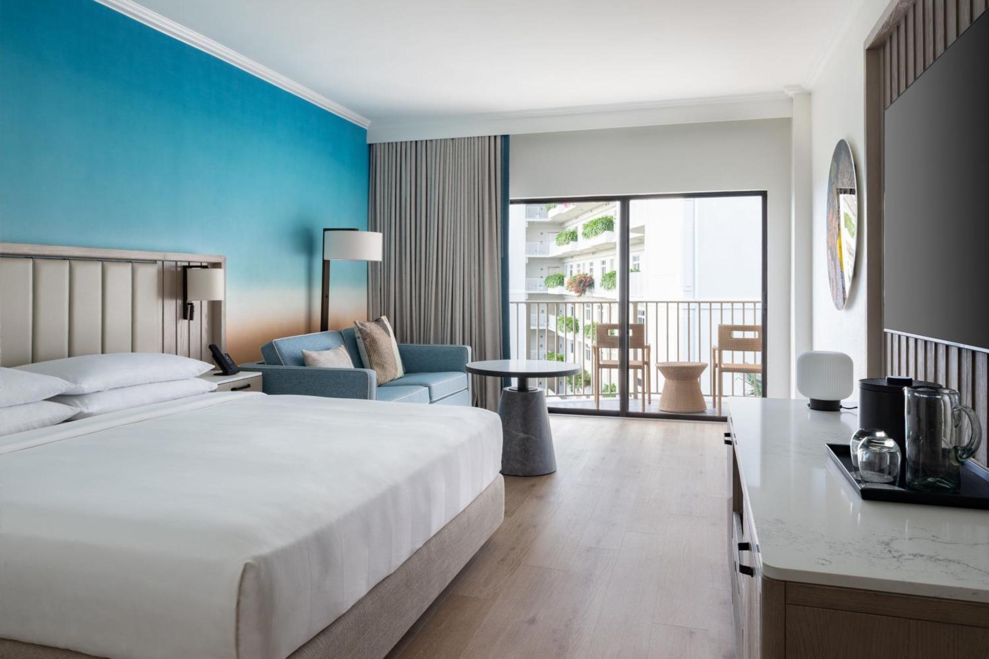 Deluxe King Room Balcony