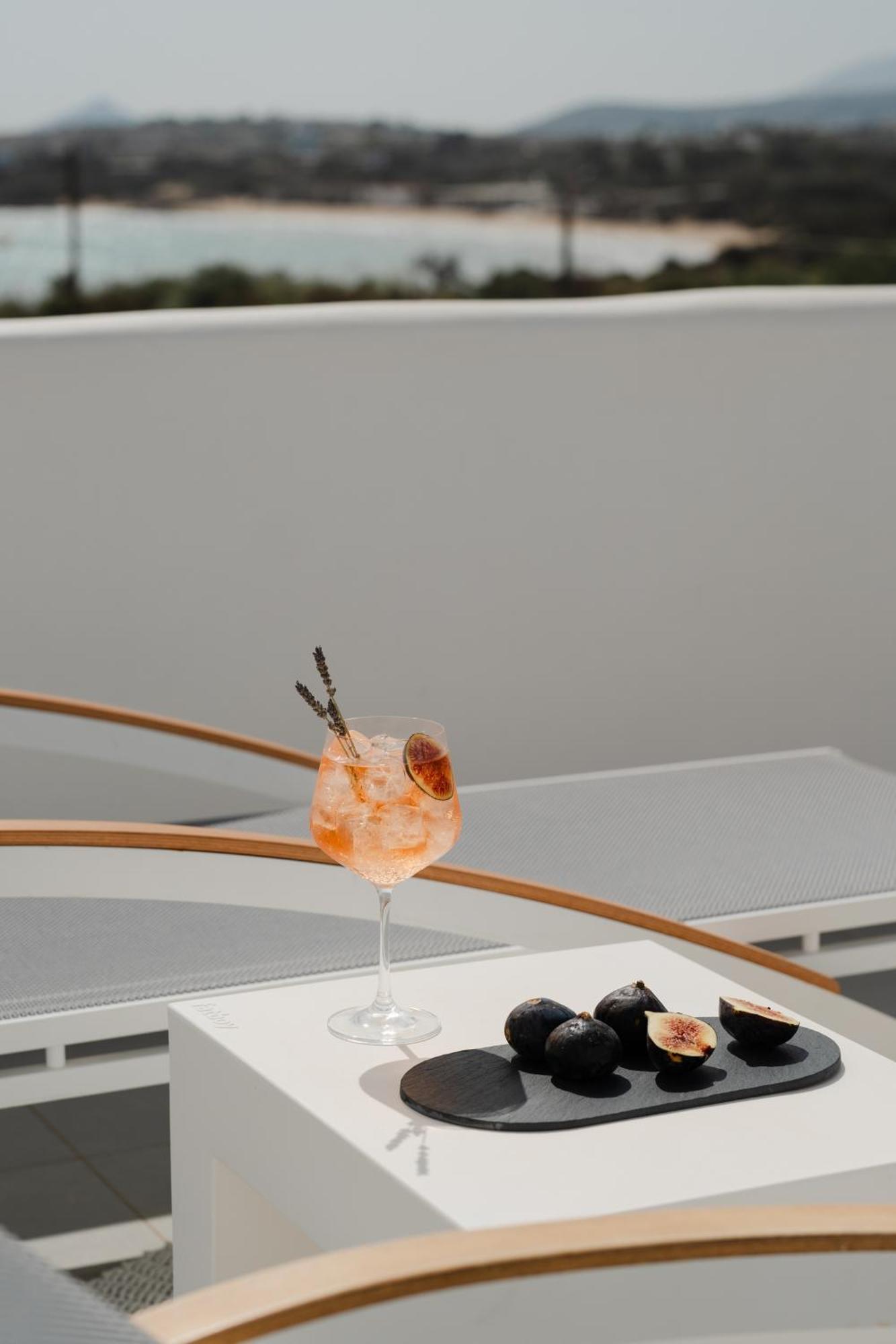 Suite with Panoramic Sea View,1533042943:JPEG