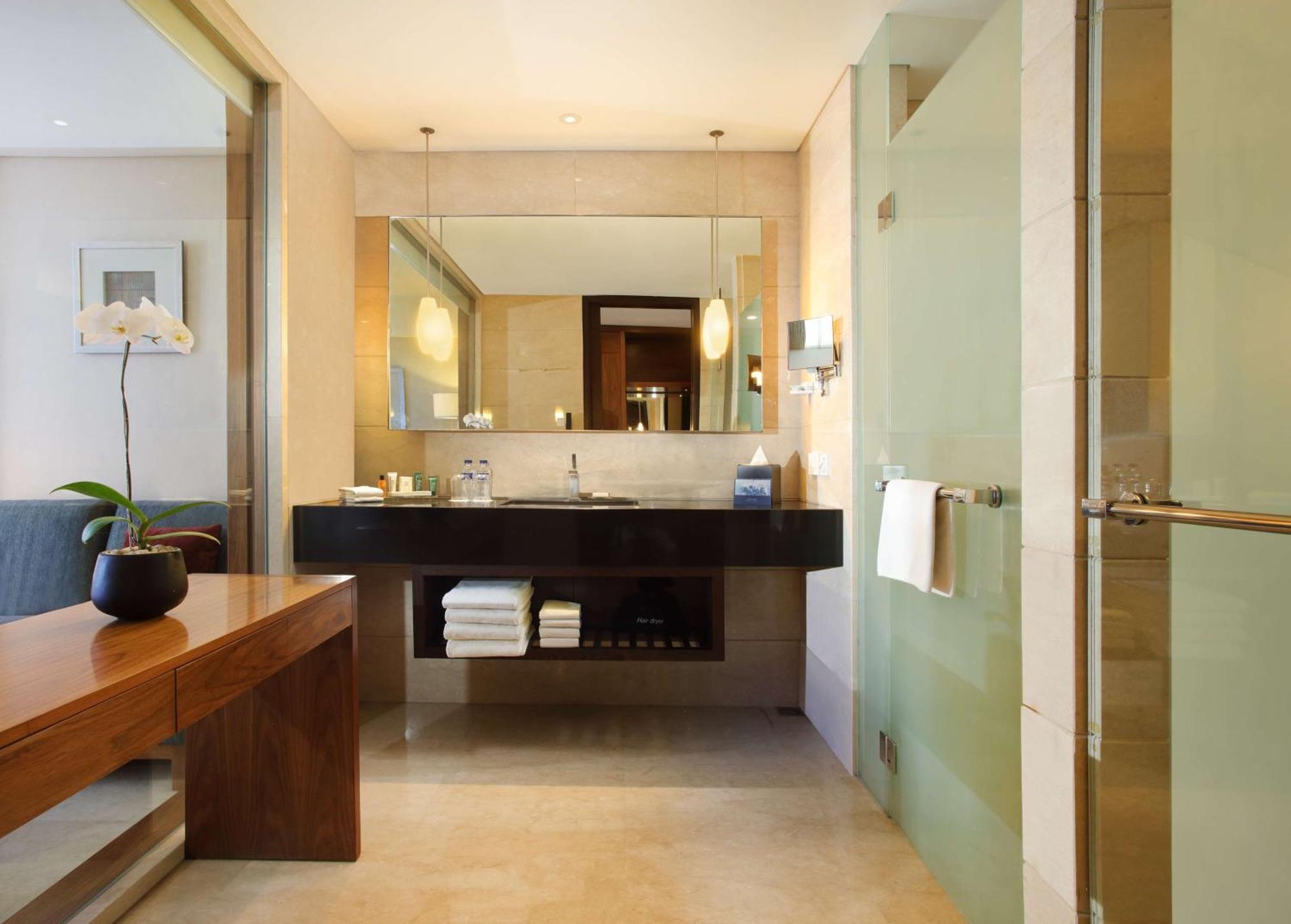 2 Queen Deluxe Room