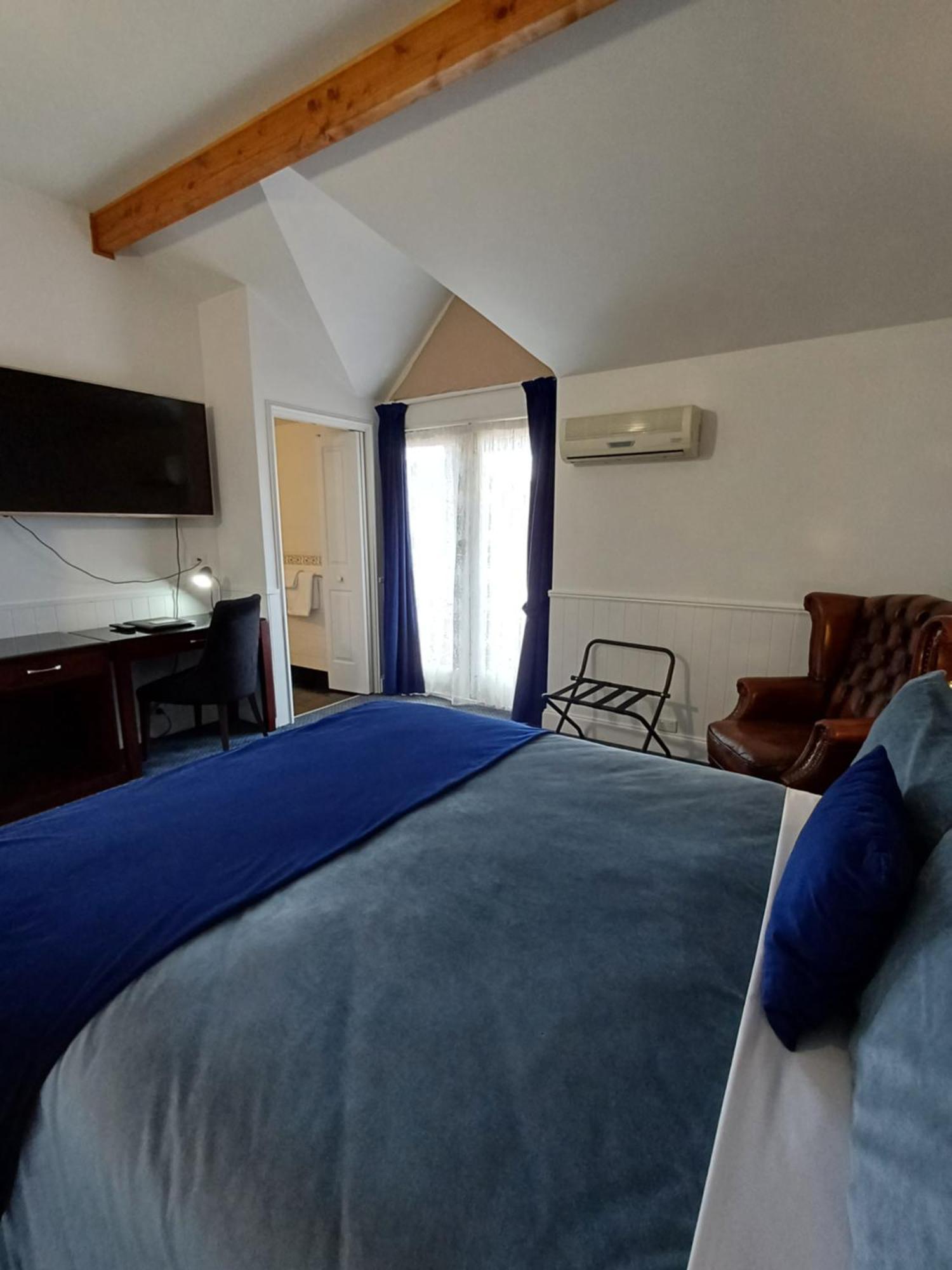 Queen Room Balcony