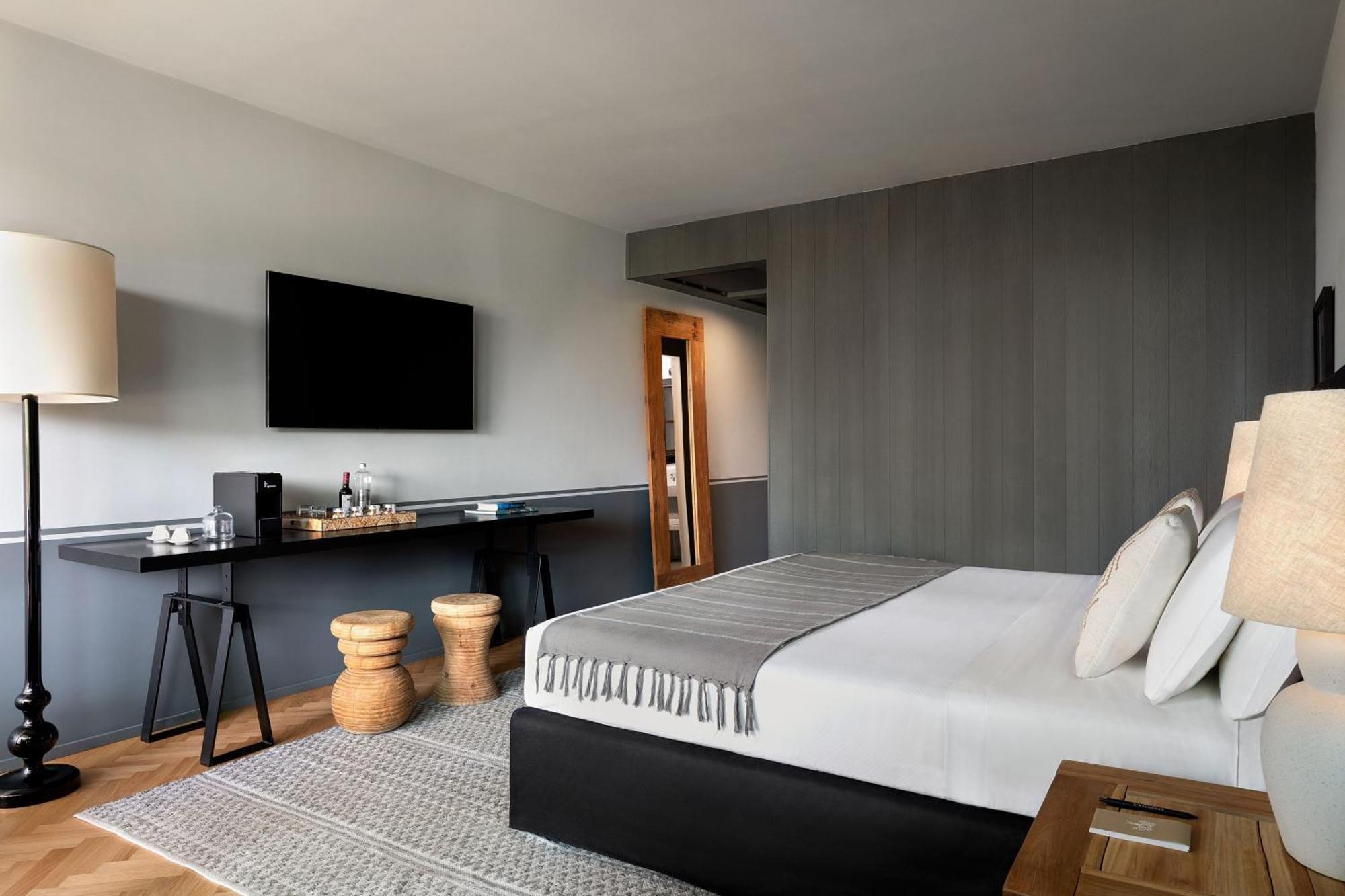 Junior Twin Suite with Balcony and Garden View,1537524688:JPEG