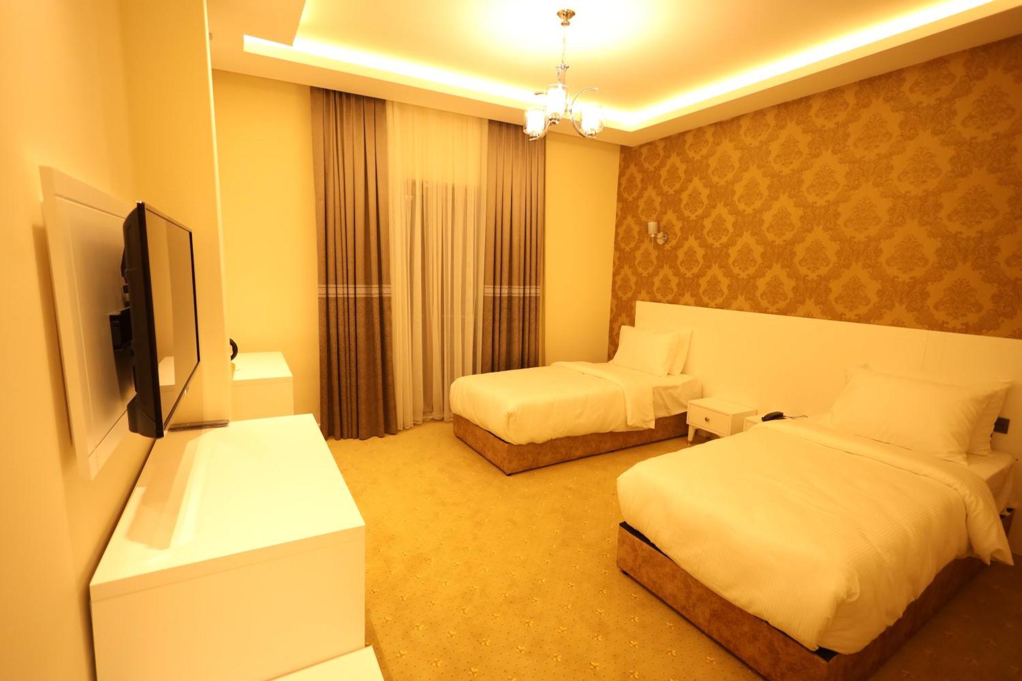 Twin Room,1743736478:JPEG
