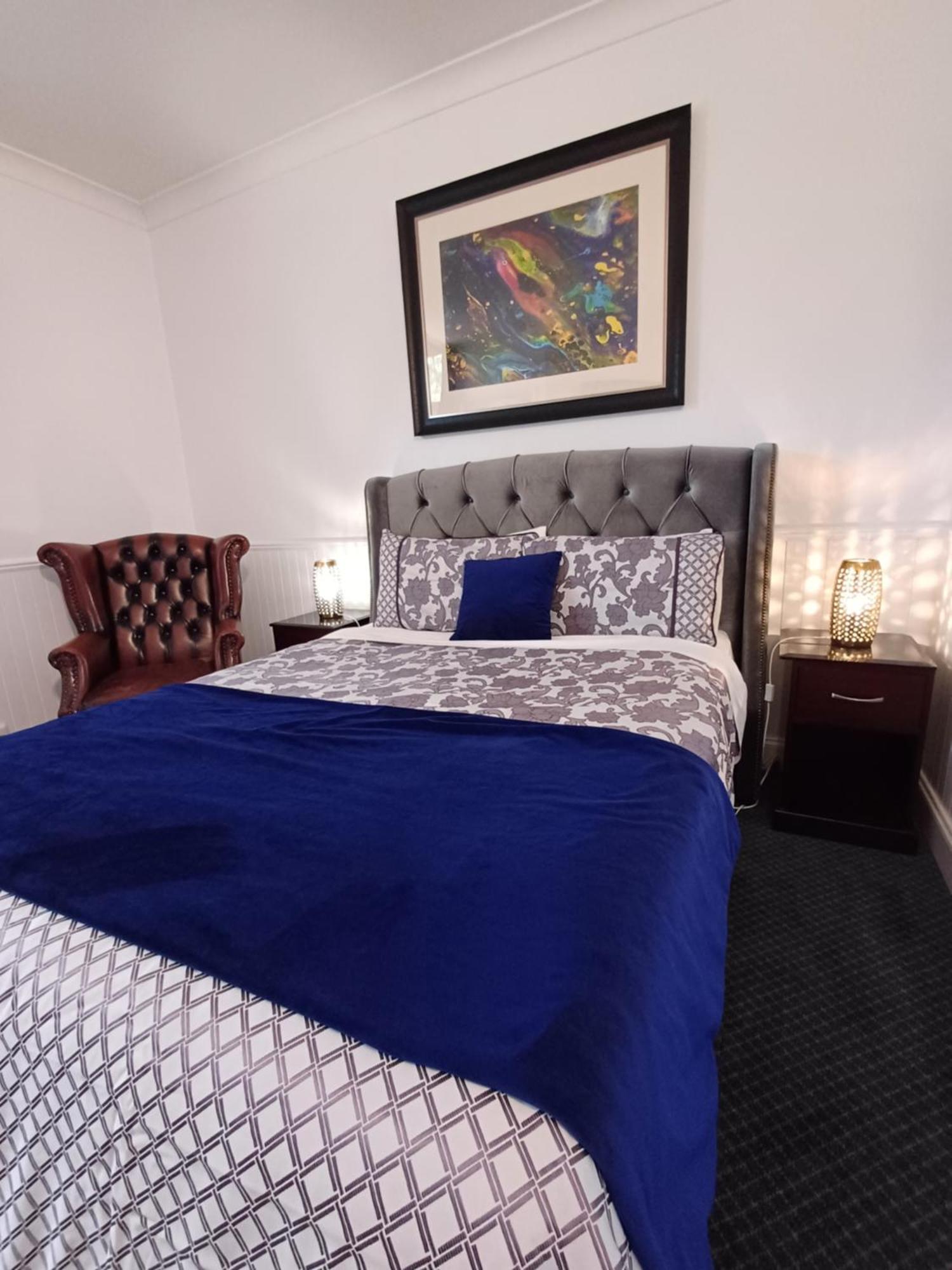 Queen Room Courtyard