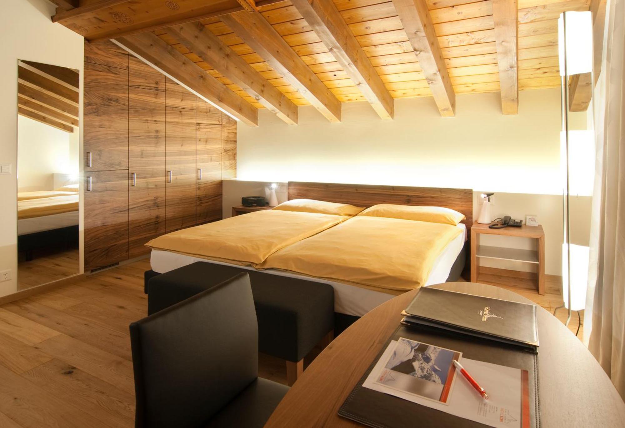 Simi Suite,1538809666:JPEG