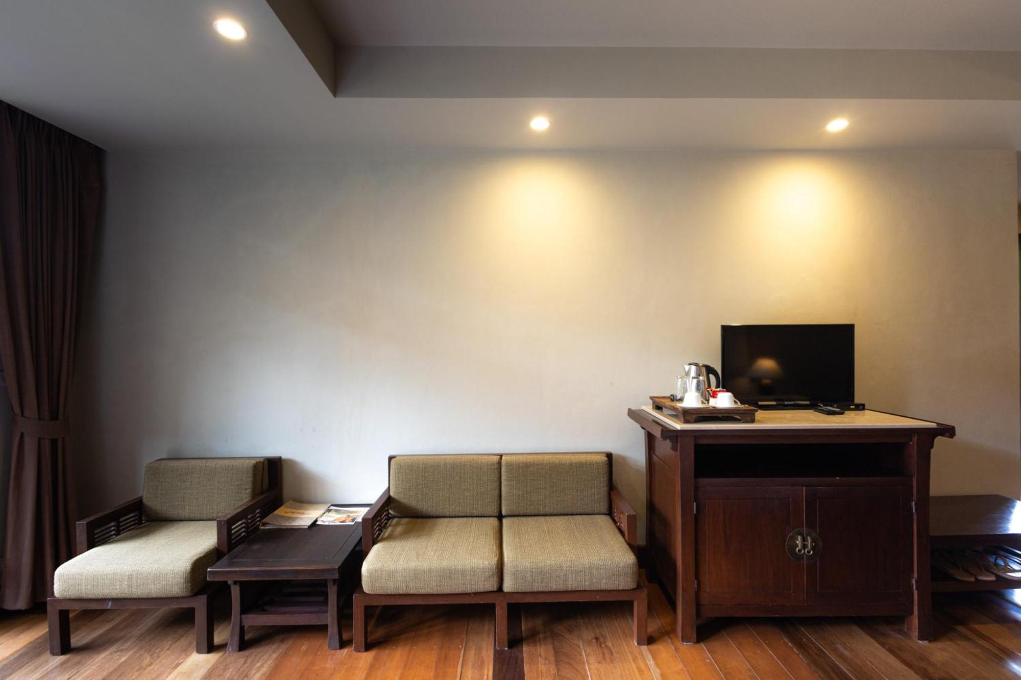 ​Triple Room Balcony or Terrace
