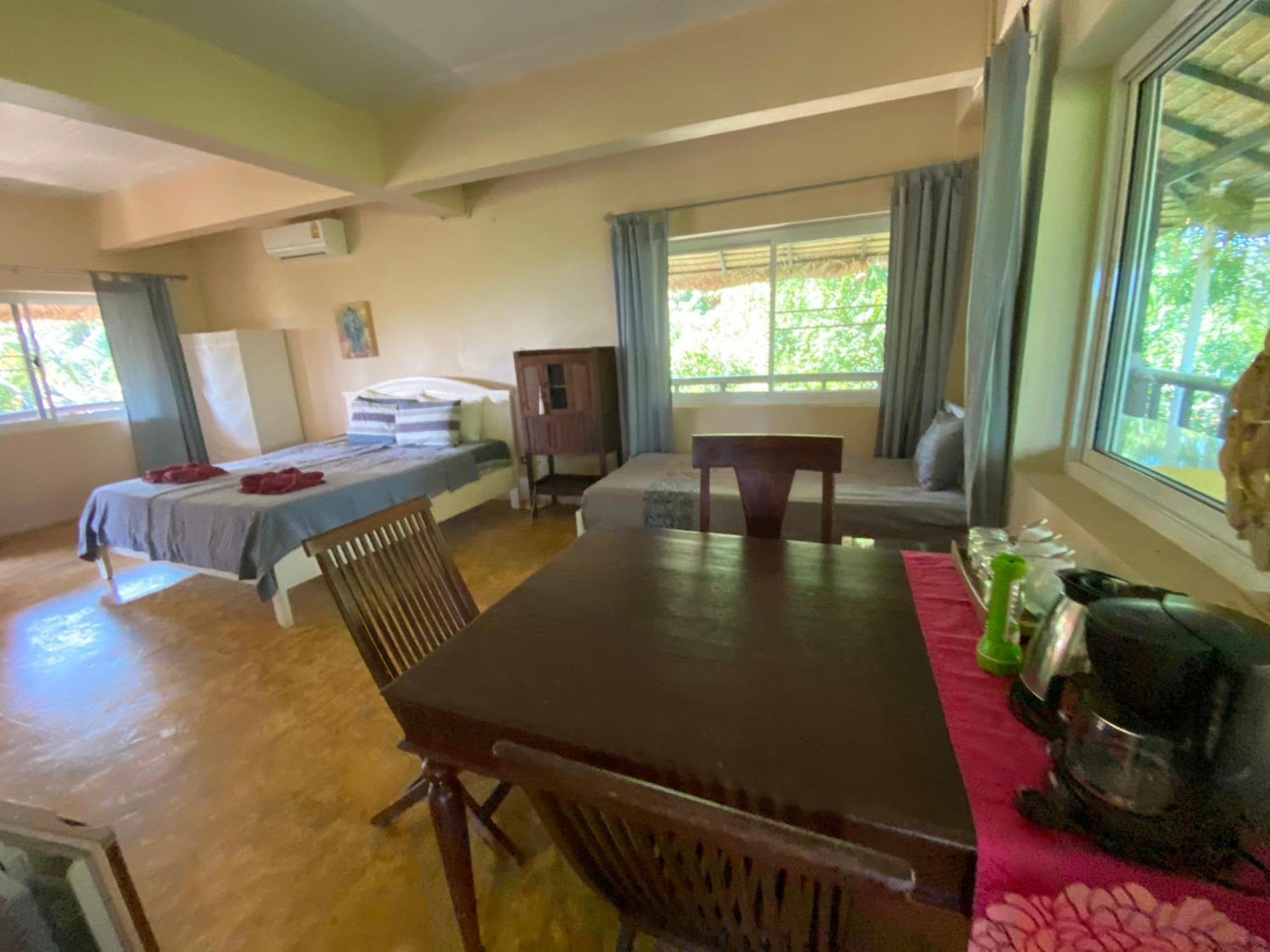 Sea-View Suite