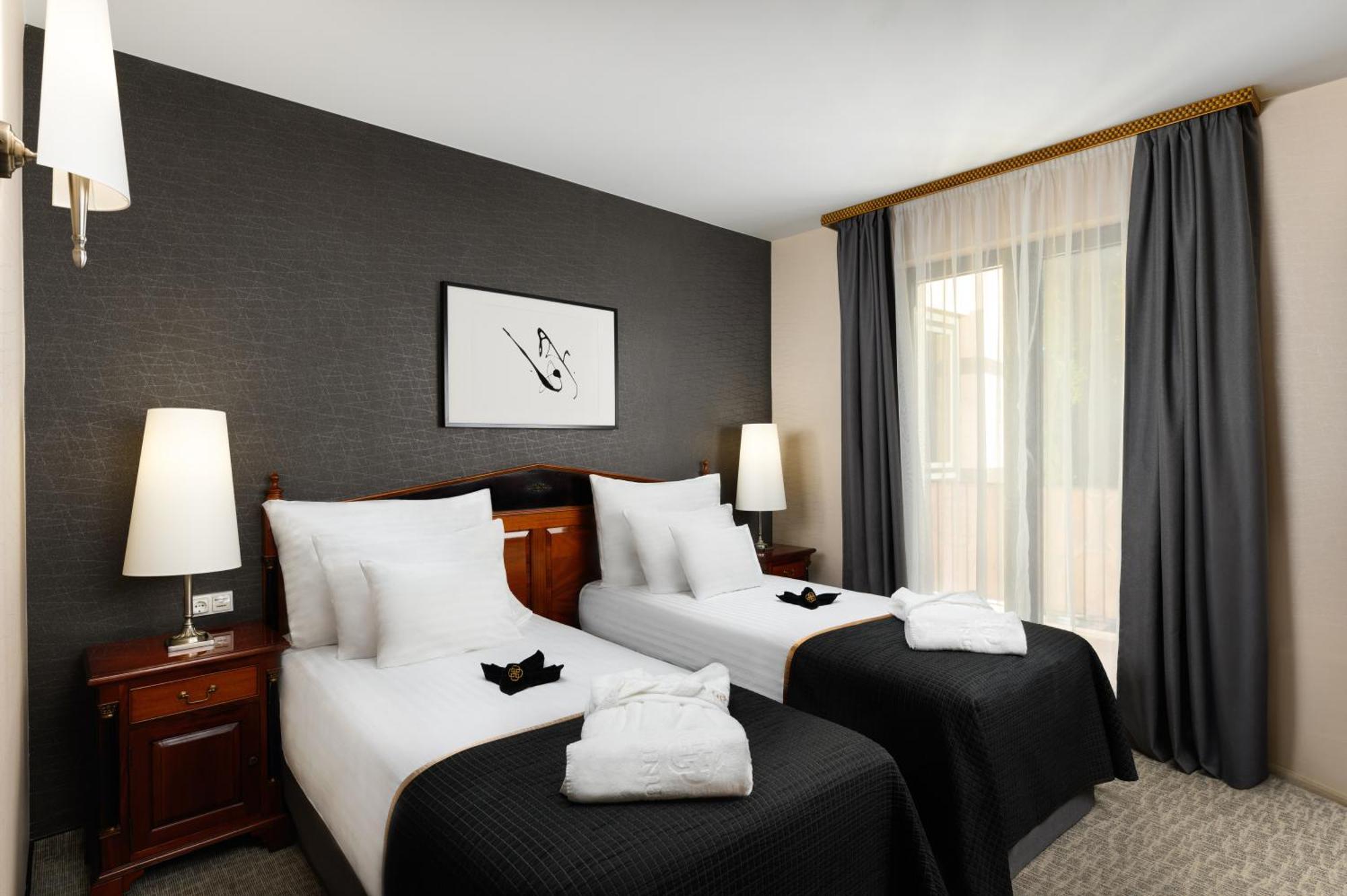 Deluxe Room,1539714172:JPEG