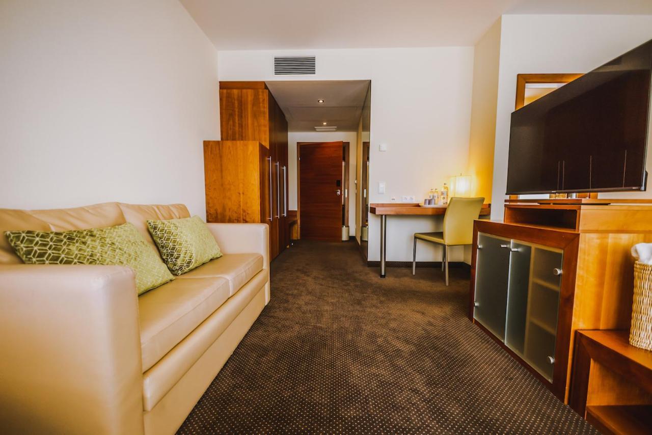 Double Room Balcony without Lake View