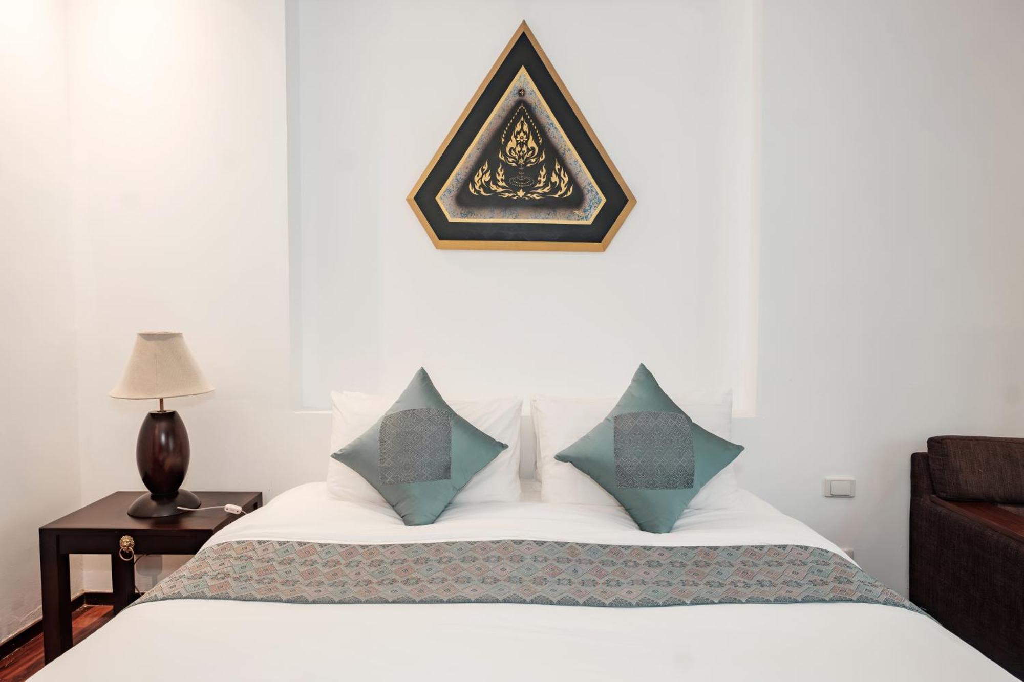 Deluxe Double Room,1540326139:JPEG