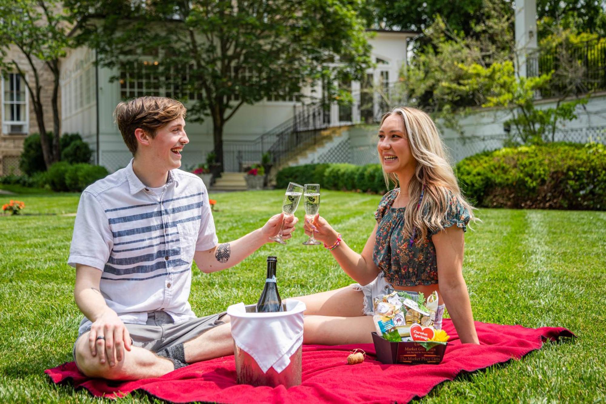 Deluxe King Suite,1541317738:JPEG