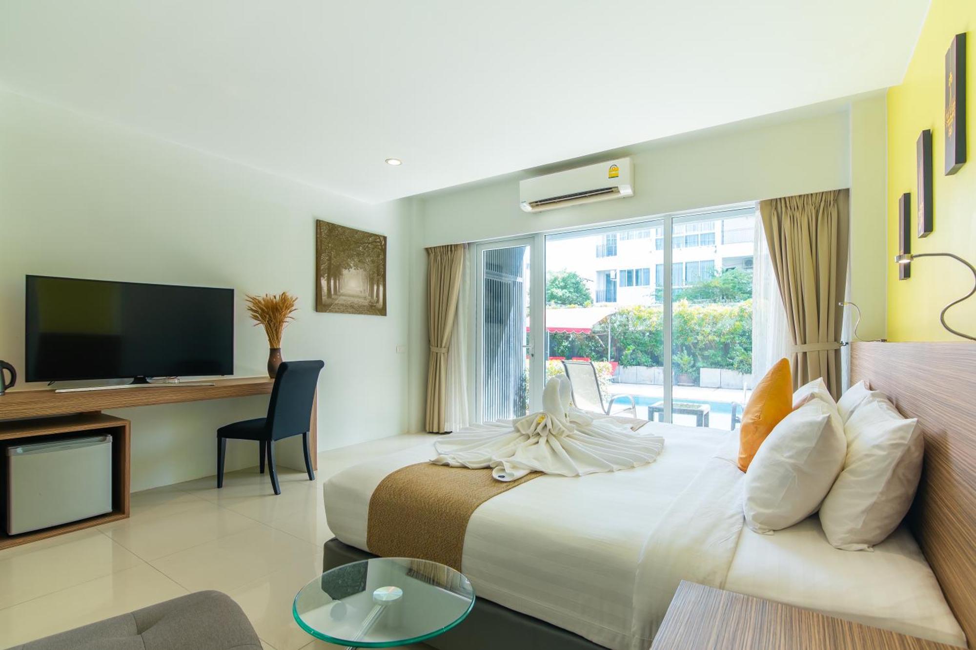 Double or Twin Room Swimming Pool Access,1540742437:JPEG