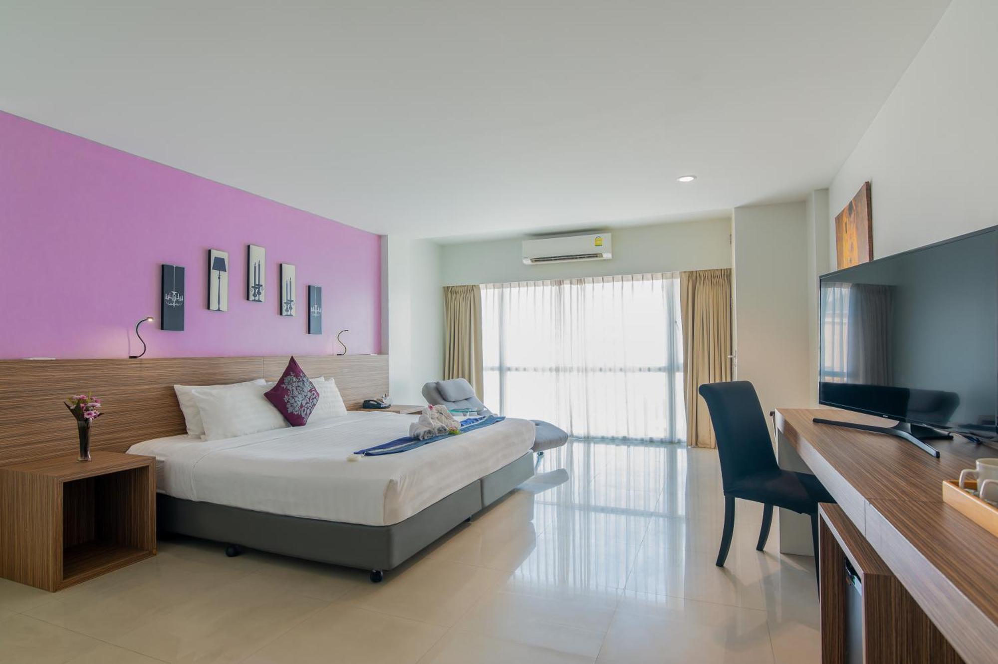 View Pent Double or Twin Room,1540744852:JPEG